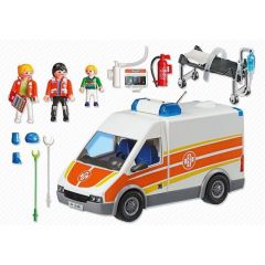 PM6685 Ambulance with Lights and Sound
