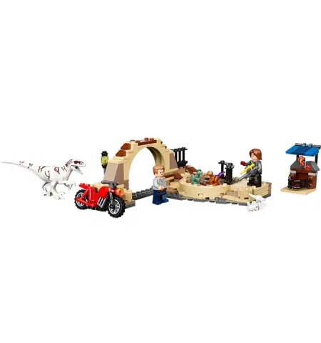 Конструктор LEGO 76945, 6+