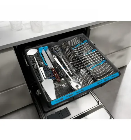 Встраиваемая посудомоечная машина Electrolux EEG48300L