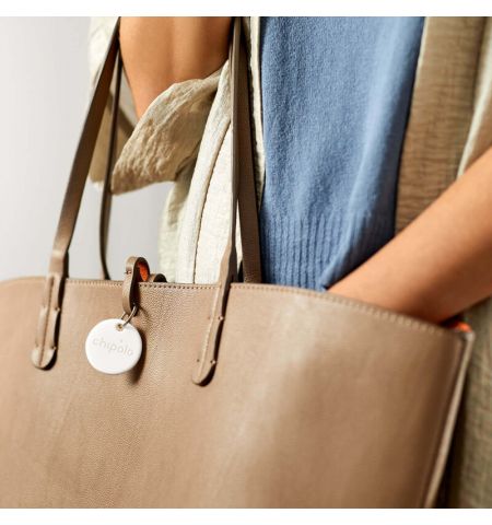 CHIPOLO ONE, White (For keys / backpack / bag, Use the Chipolo app to CHIPOLO ONE, White (For keys / backpack / bag, Use the Chipolo app to