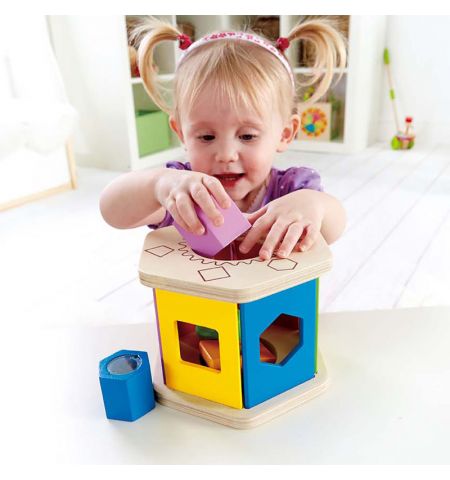 Hape E0407A Деревянная игрушка. Сортер Встряхни и подбери Hape E0407A Деревянная игрушка. Сортер Встряхни и подбери