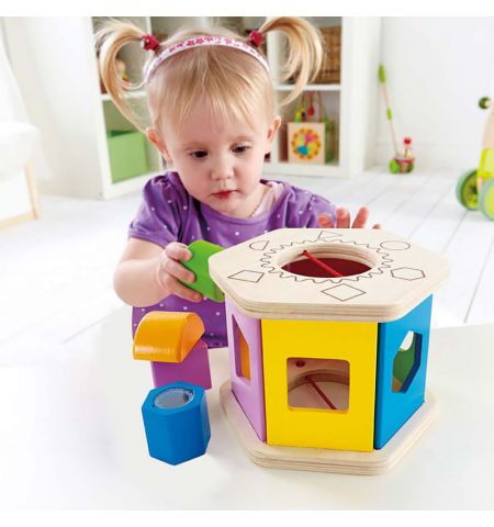 Hape E0407A Деревянная игрушка. Сортер Встряхни и подбери Hape E0407A Деревянная игрушка. Сортер Встряхни и подбери