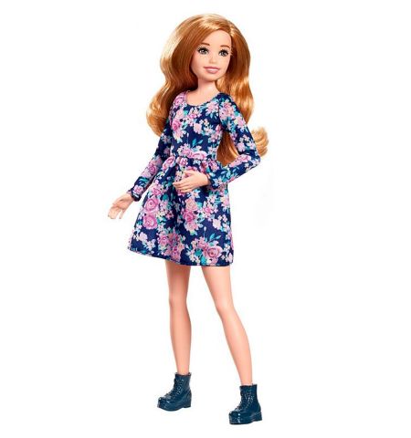 Mattel Barbie FHY89 Кукла "Семья Барби" - Няня Mattel Barbie FHY89 Кукла "Семья Барби" - Няня