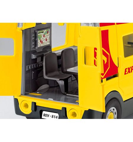 Revell Junior Kit 814 Грузовик доставки с фигуркой "Delivery Truck with Figure" Revell Junior Kit 814 Грузовик доставки с фигуркой "Delivery Truck with Figure"