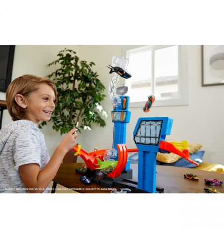 Mattel Hot Wheels GFH90 Автотрек Hot Wheels City Гонки в аэропорту Mattel Hot Wheels GFH90 Автотрек Hot Wheels City Гонки в аэропорту