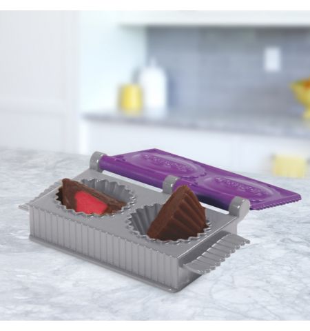 Hasbro Play-Doh E9844 Игровой набор Фабрика конфет Hasbro Play-Doh E9844 Игровой набор Фабрика конфет