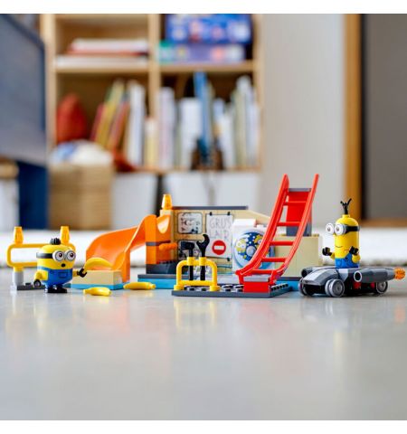 Lego Minions 75546 Конструктор Миньоны в лаборатории Грю