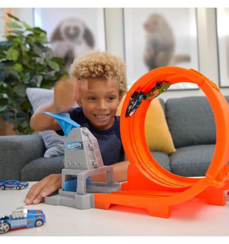 Mattel Hot Wheels GTV13 Игровой набор Loop Stunt Champion Mattel Hot Wheels GTV13 Игровой набор Loop Stunt Champion