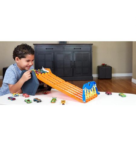 Mattel Hot Wheels GYX11 Трек Гонки Mattel Hot Wheels GYX11 Трек Гонки