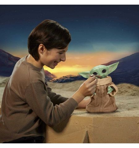 Star Wars Baby Yoda F2849 Интерактивный анимотронный Поедатель галактических снеков Грогу