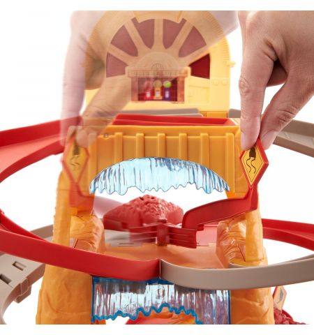 Mattel Cars GTK90 Игровой набор Radiator Spring Mattel Cars GTK90 Игровой набор Radiator Spring