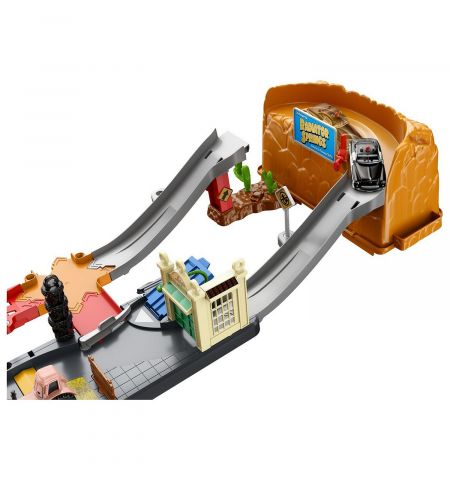 Hot Wheels HDP02 Набор игровой City Super Twist Tire Shop Hot Wheels HDP02 Набор игровой City Super Twist Tire Shop