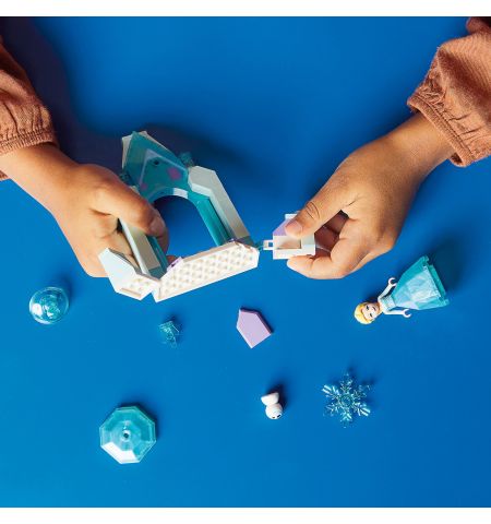 Lego Disney Princess 43199 Конструктор Двор замка Эльзы