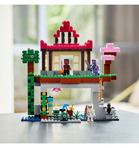 Lego Minecraft 21183 Конструктор Площадка для тренировок