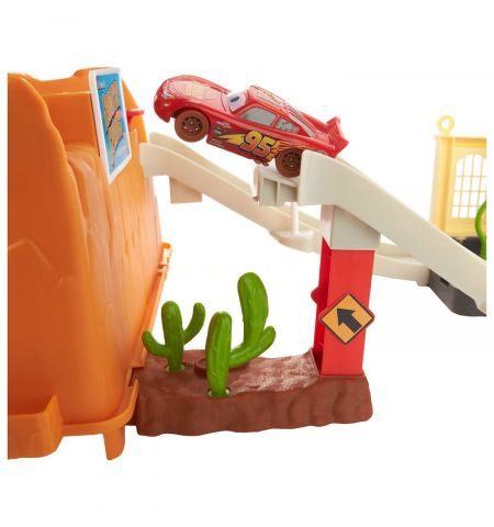 Hot Wheels HDP02 Набор игровой City Super Twist Tire Shop Hot Wheels HDP02 Набор игровой City Super Twist Tire Shop