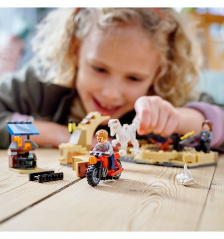Lego Jurassic World 76945 Конструктор Атроцираптор погоня на мотоцикле Lego Jurassic World 76945 Конструктор Атроцираптор погоня на мотоцикле