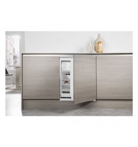 Встраиваемый двухкамерный холодильник Whirlpool ARG590A+