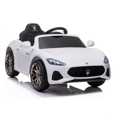 Электромобиль Maserati Ghibli, белый