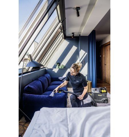 Aspirator cu spalare prin injectie-extractie profesional Puzzi 8/1