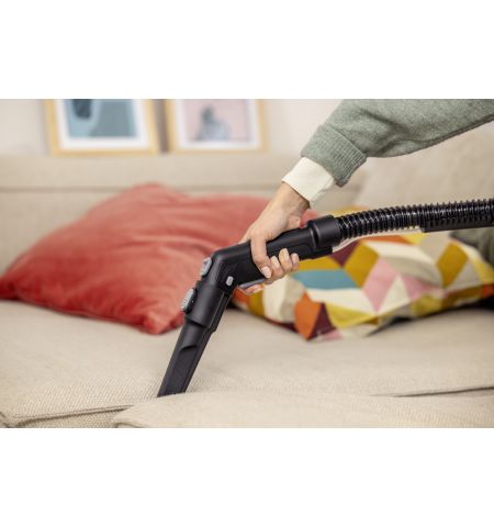 Duza de extracție prin pulverizare pentru spații înguste