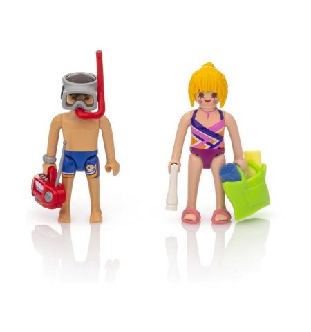 PM9449 Beachgoers PM9449 Beachgoers