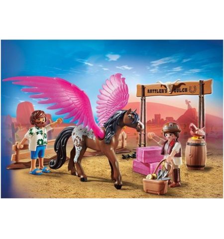 PM70074 Marla & Del with Pegasus