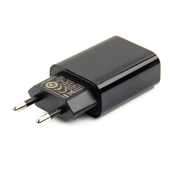 СЕТЕВОЕ ЗАРЯДНОЕ УСТРОЙСТВО СHARGER USB WHITE