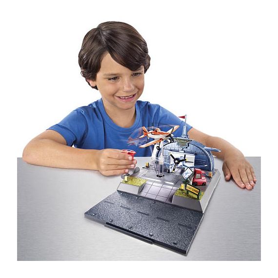 MATTEL BFM30 ИГРОВОЙ НАБОР «ИДЕМ НА ВЗЛЕТ» ДЛЯ ГЕРОЕВ «САМОЛЕТИКИ»