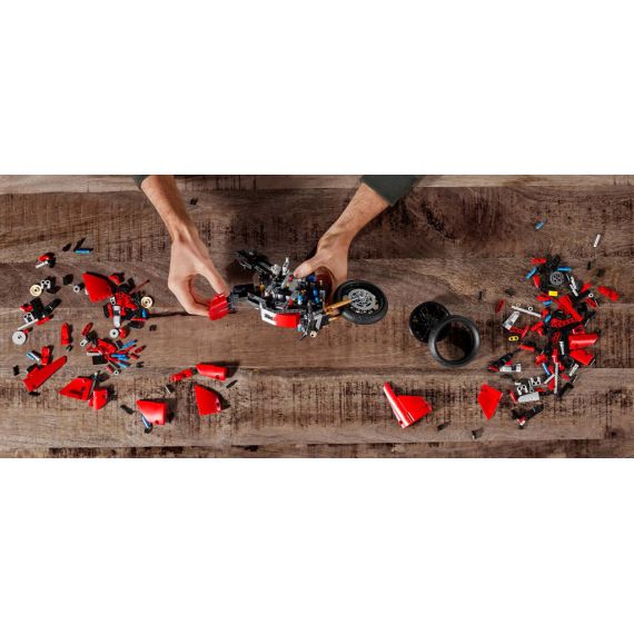 LEGO TECHNIC 42107 КОНСТРУКТОР “DUCATI PANIGALE V4 R”