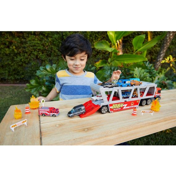 MATTEL MATCHBOX GWM23 ПОЖАРНЫЙ ГРУЗОВИК-ТРАНСПОРТЕР ДОРОЖНОЕ ПРИКЛЮЧЕНИЕ