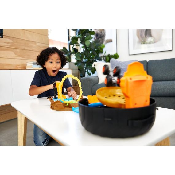 MATTEL HOT WHEELS GVK48  НАБОР АВТОТРЕК ТРЮКОВАЯ АРЕНА