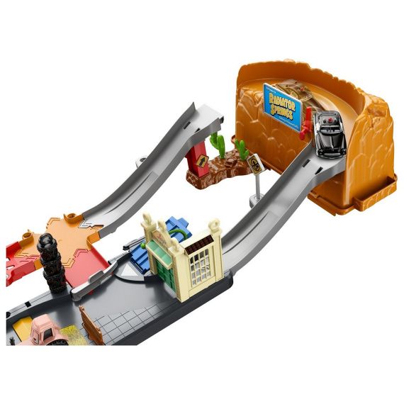 HOT WHEELS HDP02 НАБОР ИГРОВОЙ CITY SUPER TWIST TIRE SHOP