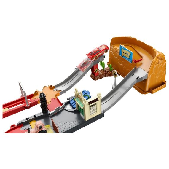 HOT WHEELS HDP02 НАБОР ИГРОВОЙ CITY SUPER TWIST TIRE SHOP