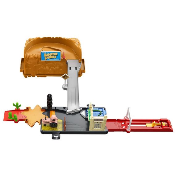 HOT WHEELS HDP02 НАБОР ИГРОВОЙ CITY SUPER TWIST TIRE SHOP