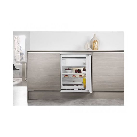 ВСТРАИВАЕМЫЙ ДВУХКАМЕРНЫЙ ХОЛОДИЛЬНИК WHIRLPOOL ARG590A+