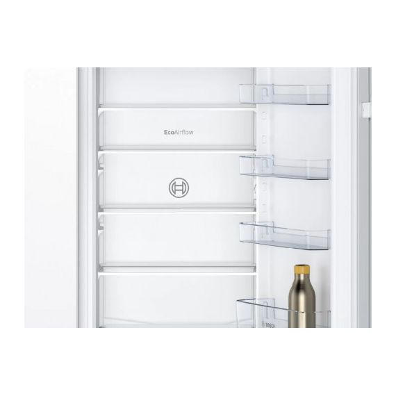 ВСТРАИВАЕМЫЙ ХОЛОДИЛЬНИК С НИЖНЕЙ МОРОЗИЛЬНОЙ КАМЕРОЙ BOSCH