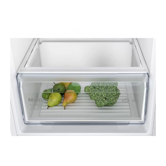 ВСТРАИВАЕМЫЙ ХОЛОДИЛЬНИК С НИЖНЕЙ МОРОЗИЛЬНОЙ КАМЕРОЙ BOSCH