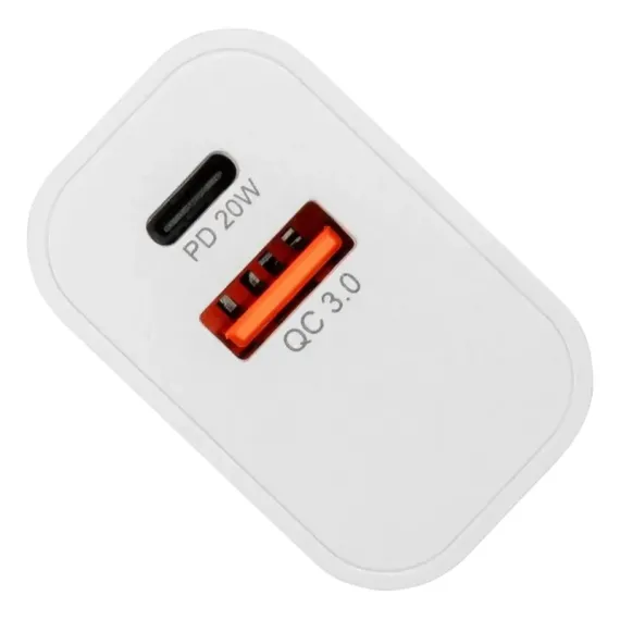 ЗАРЯДНОЕ УСТРОЙСТВО RIVACASE PS4102 WD4, 20ВТ, БЕЛЫЙ