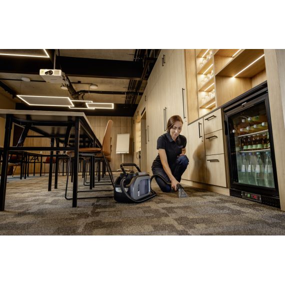 ASPIRATOR CU SPALARE PRIN INJECTIE-EXTRACTIE PROFESIONAL CU ACUMULATOR PUZZI 2/1 BP