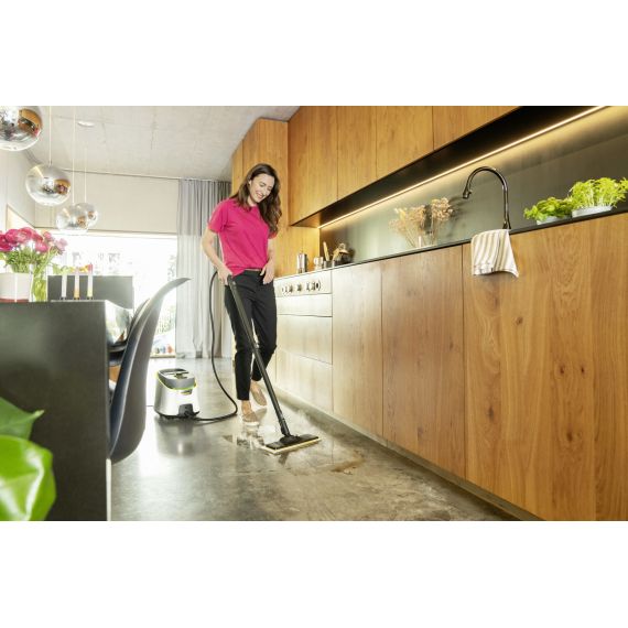 APARAT DE CURATAT CU ABUR SC 4 DELUXE