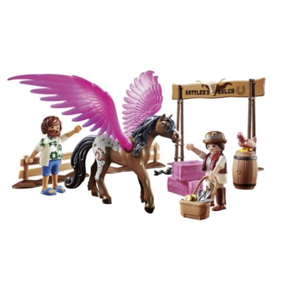 PM70074 MARLA & DEL WITH PEGASUS