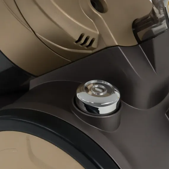 ТРАДИЦИОННЫЙ ПЫЛЕСОС POLARIS PVC1617GO, ЗОЛОТОЙ