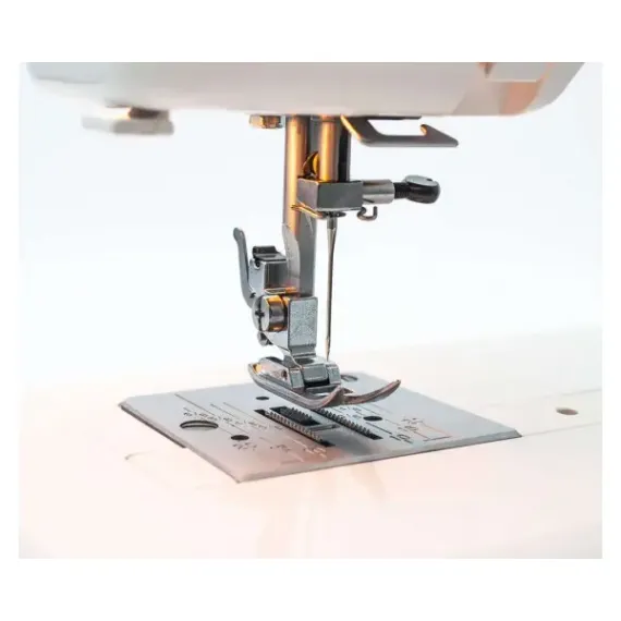 MASINA DE CUSUT JANOME 2525, ALB