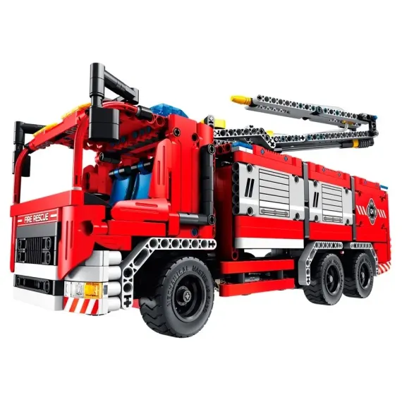 CONSTRUCTOR XTECH FIRE TRUCK WITH WATER SPRAYING