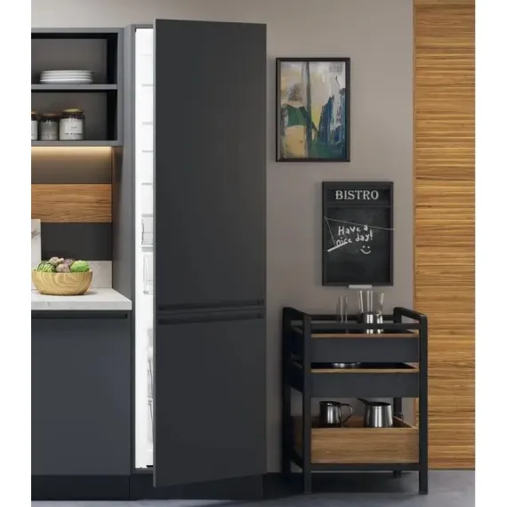 FRIGIDER HOTPOINT-ARISTON HAC20 T321, ALB